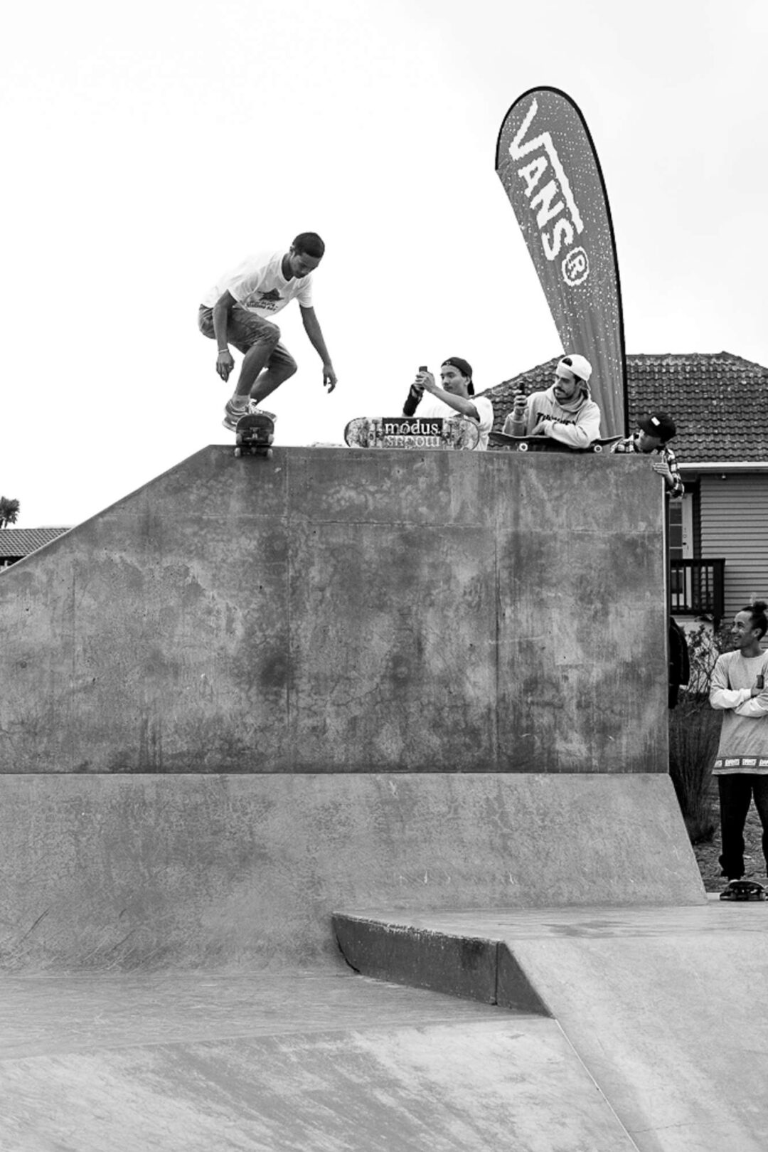 Maninja Stonekelly, taildrop.