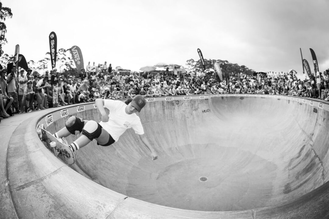 Rhya Henare, frontside grind.
