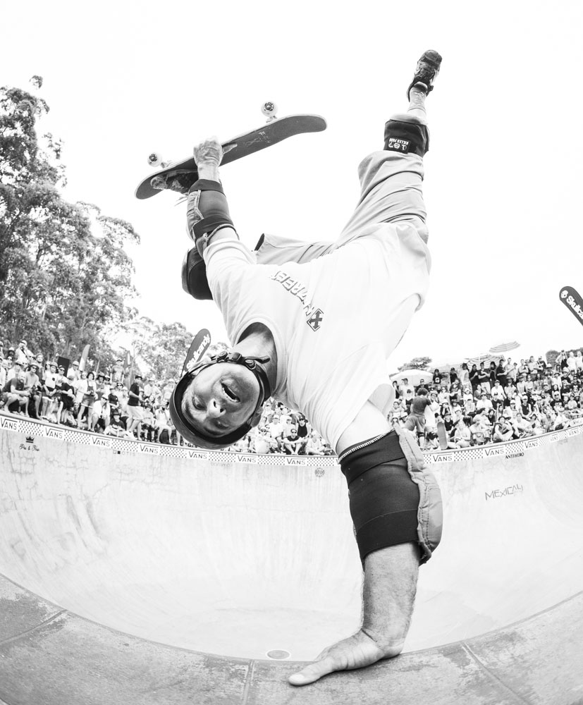 Dave Crabb, one-footed handplant.