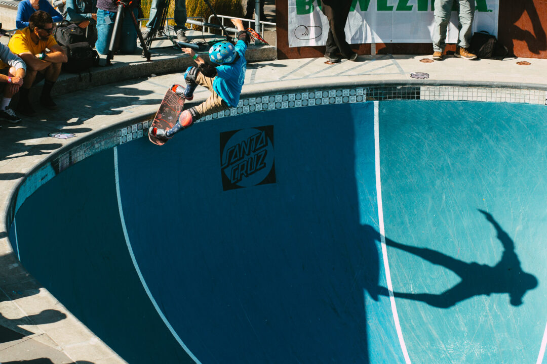 Liam Hayes, Smith grind.