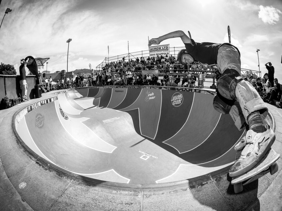 Remus Henare, backside feeble grind, Photo by David Read