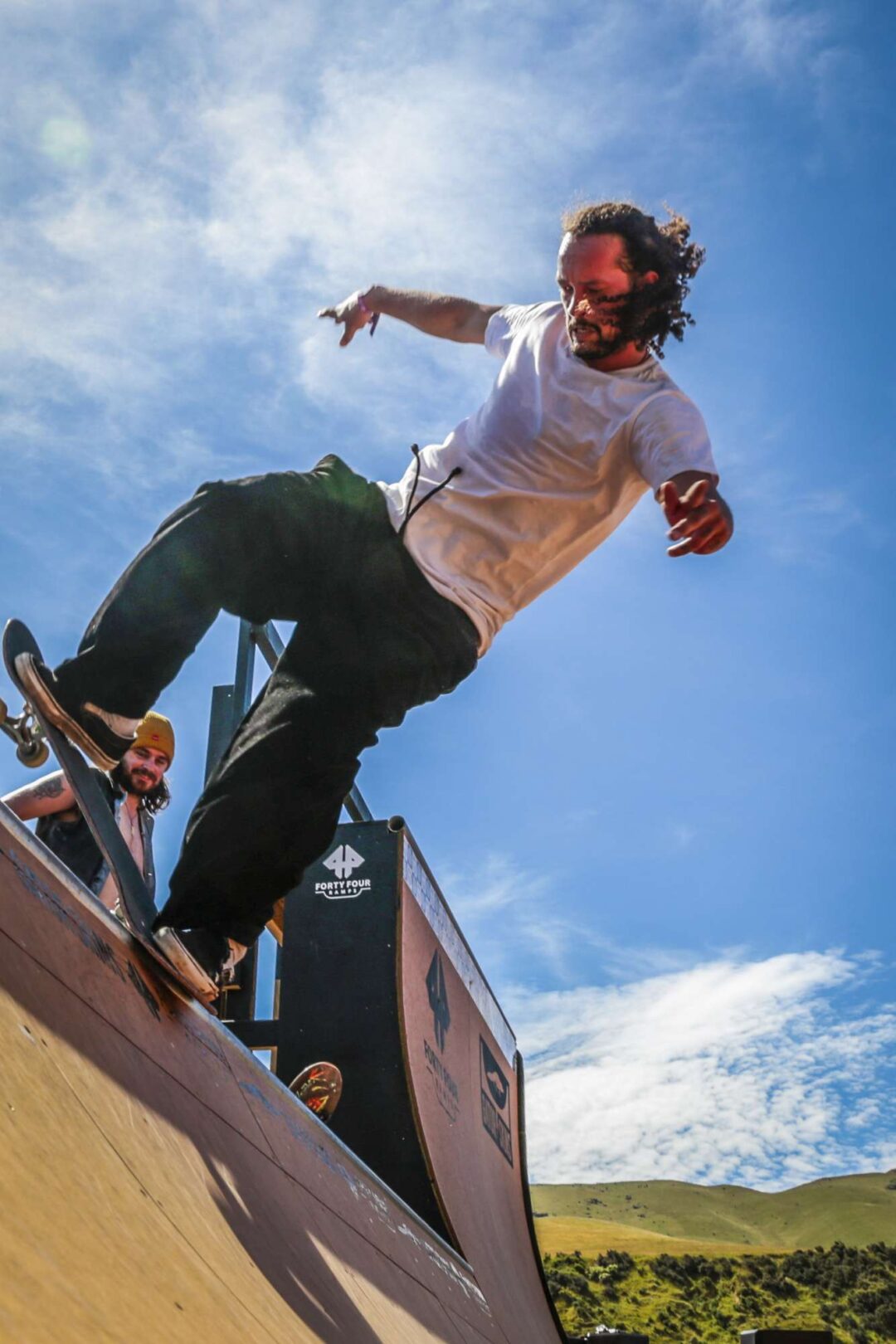 Bowman Hansen, noseblunt.