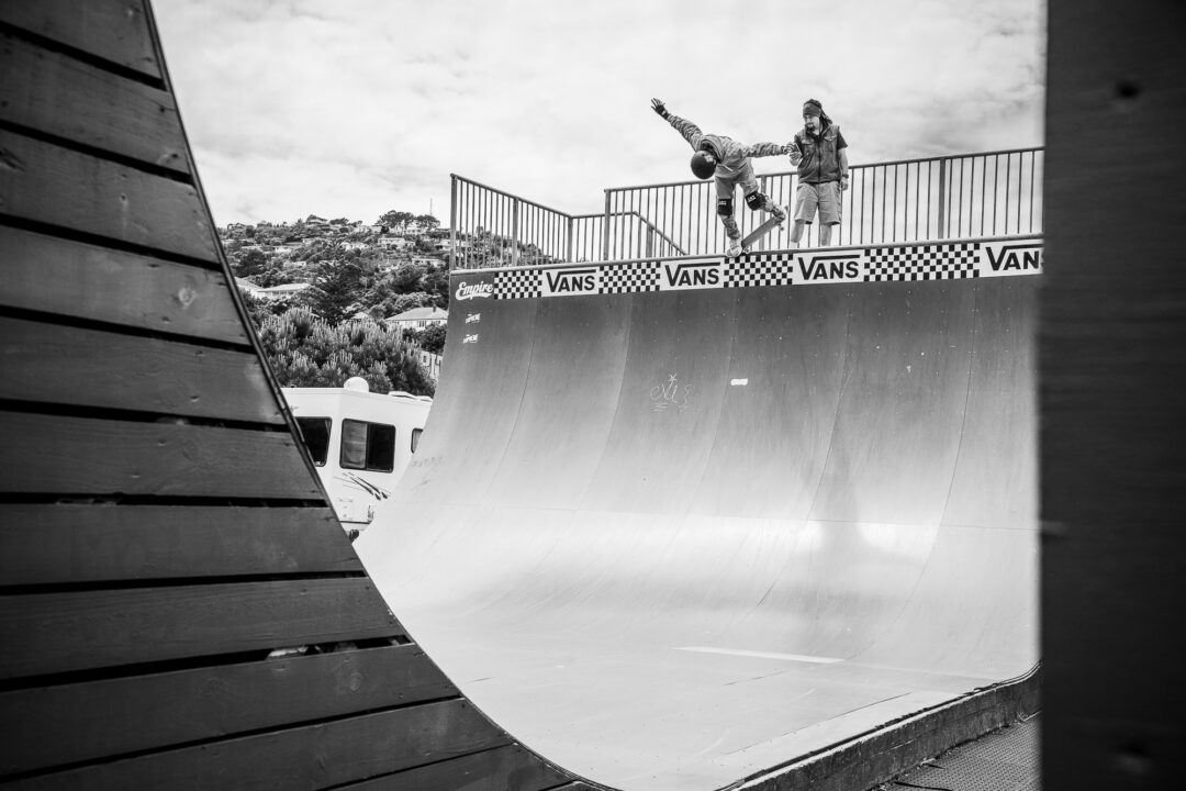 Louis Newman, nosegrind.