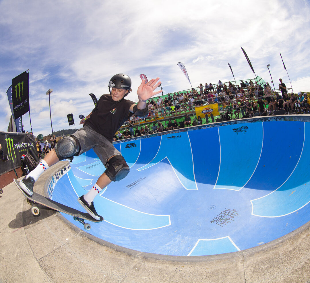 Felix Griffin, frontside lipslide.