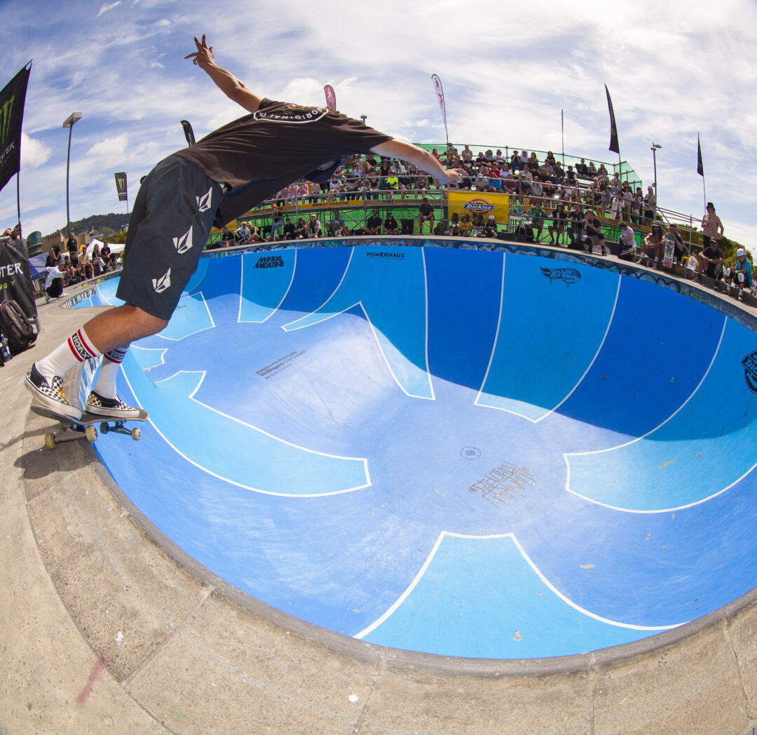 Bowman Hansen, backside Smith grind.