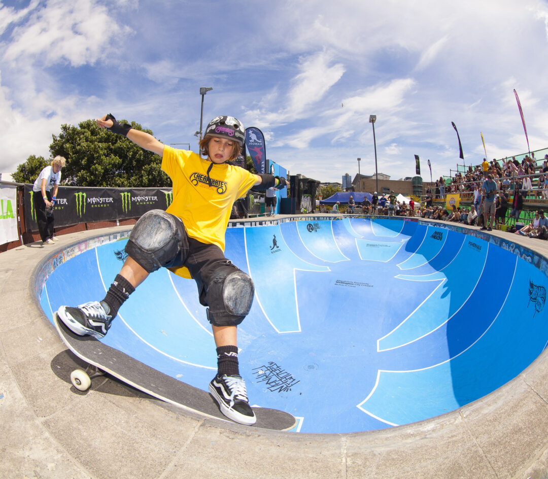 Air Saffer, Smith grind.