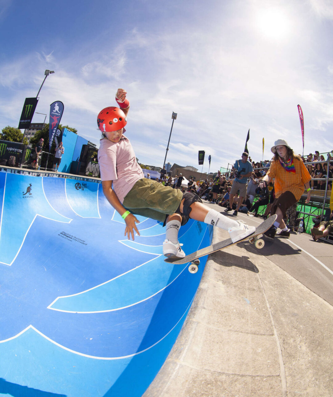 Yeva Butler, frontside rock n roll.