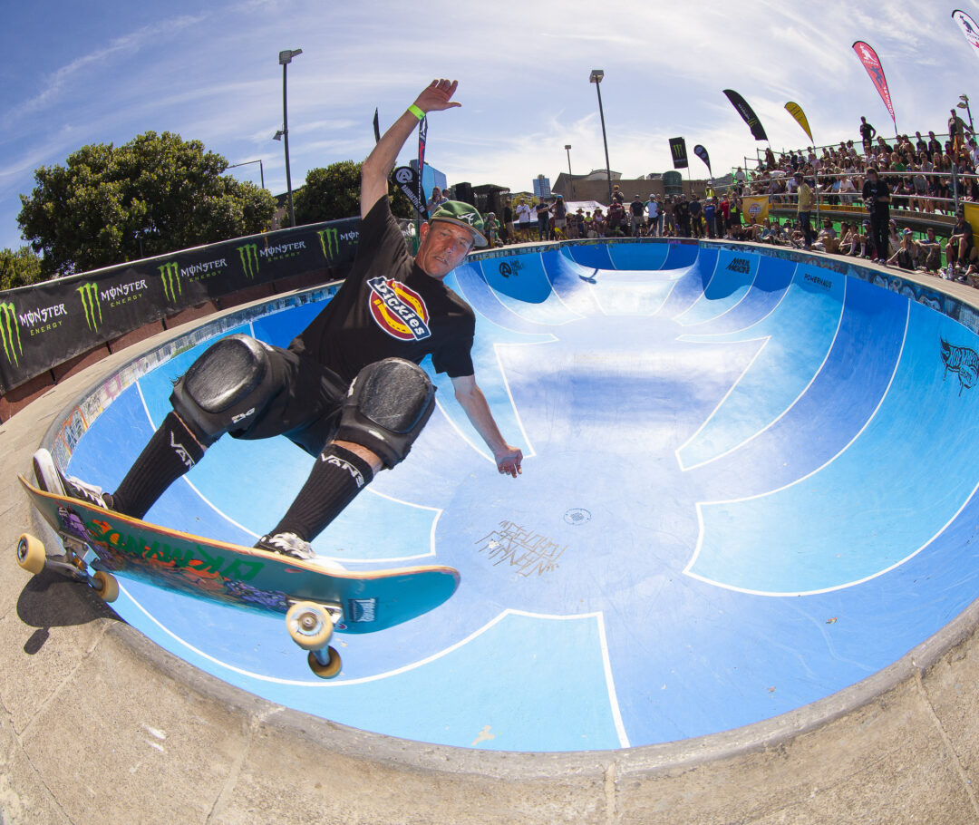 Scott Wilkinson, frontside five-0.