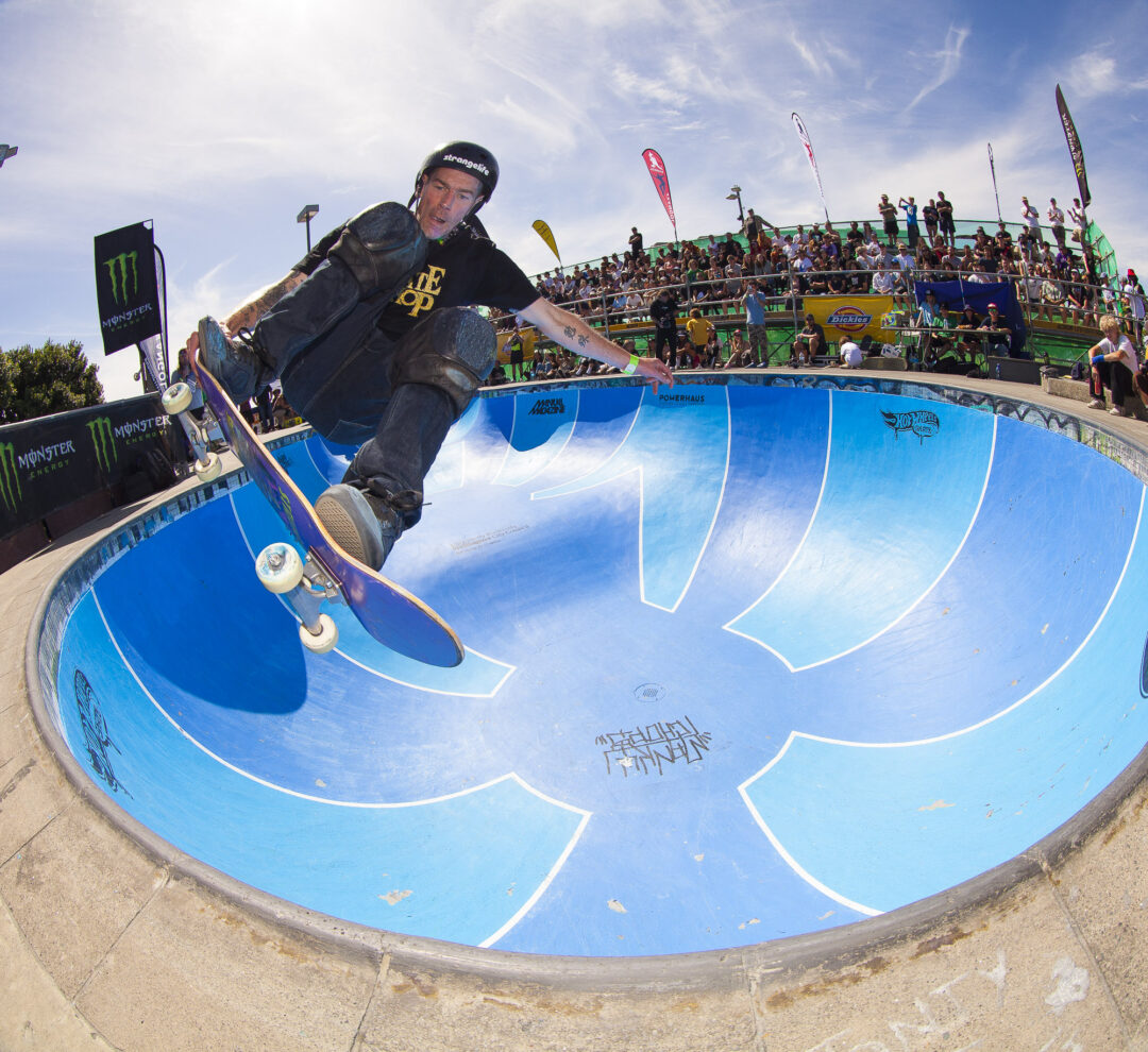 Chris Wood, nollie tailgrab.