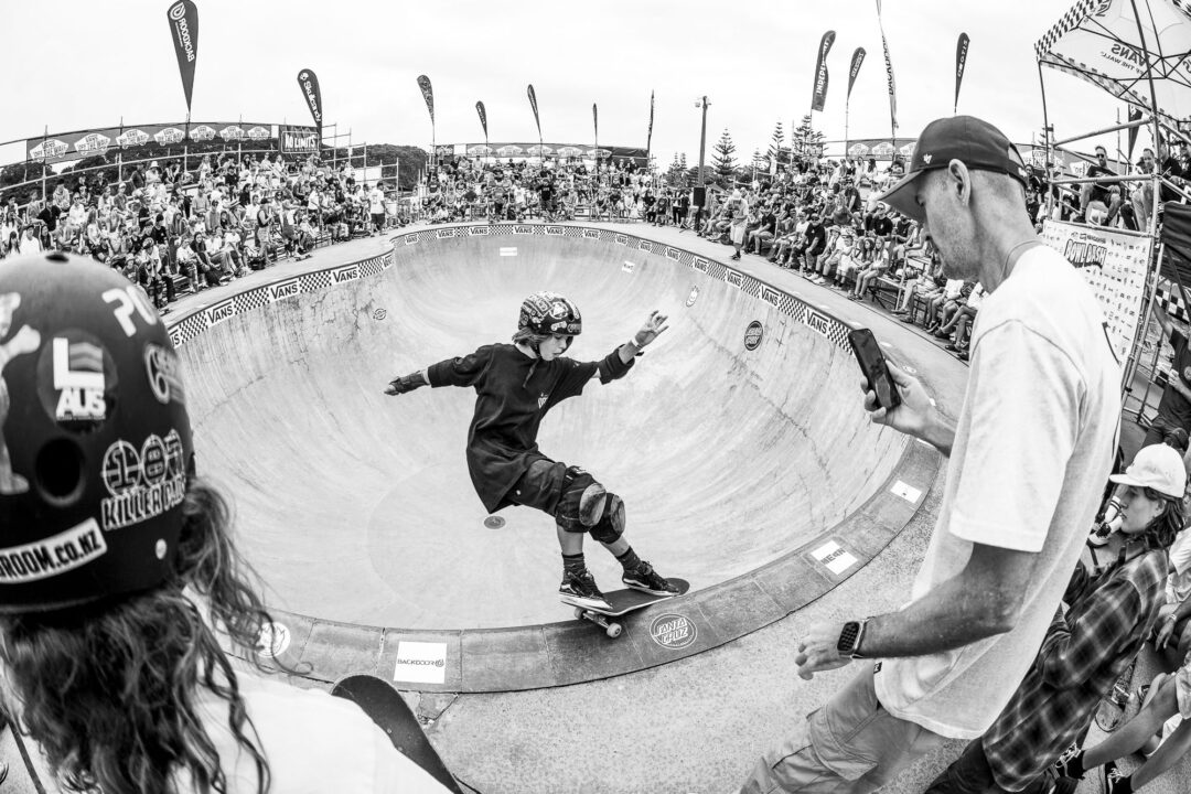 2023-Mangawhai-Bowl-Bash-2000-BW-8214