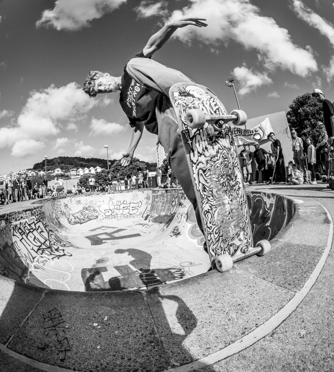 Jayten Leroux, blunt to fakie attempt.