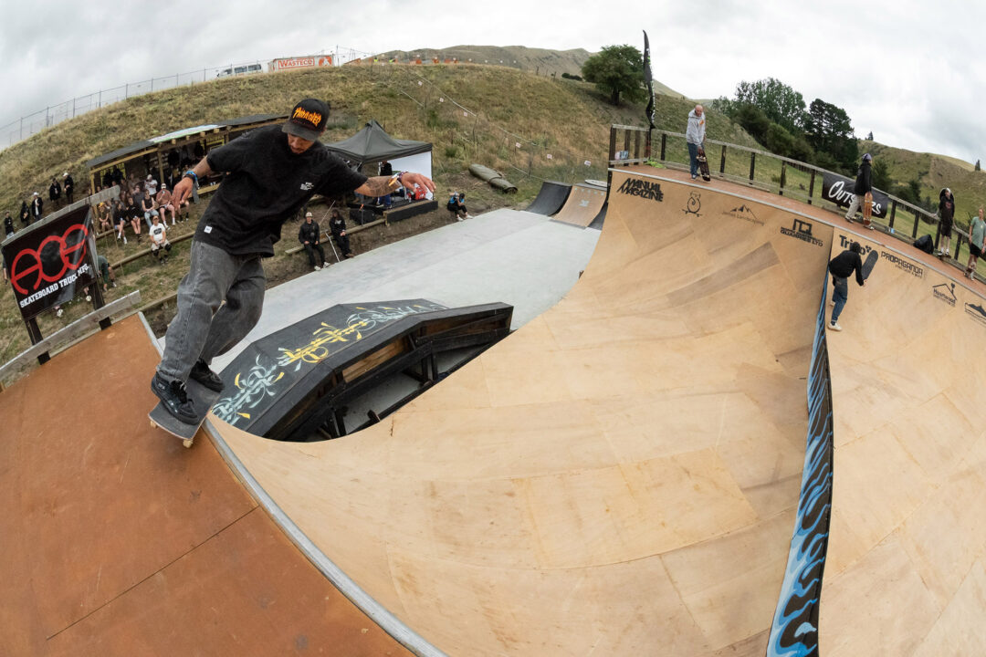 Corbz, feeble to fakie. Photo by Mitchell Clark.