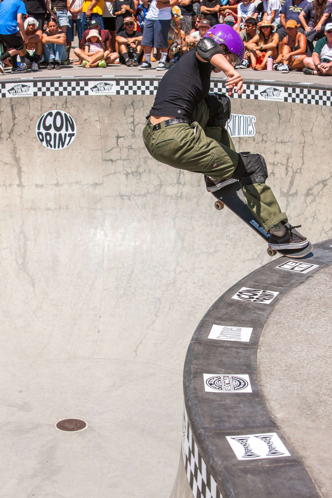 Aaliyah Wilson, lien to tail over the hip.