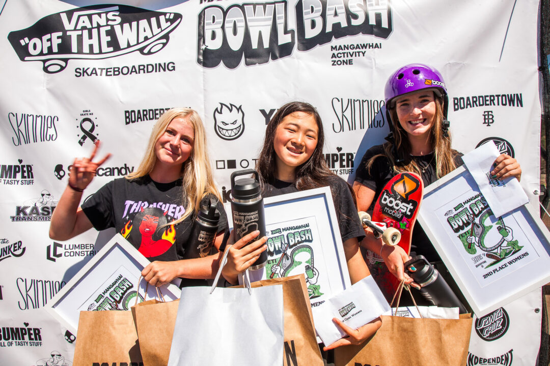 Women’s Open winners: Keira Ellis (3rd), Mizuho Hasegawa (1st) and Aaliyah Wilson (2nd).