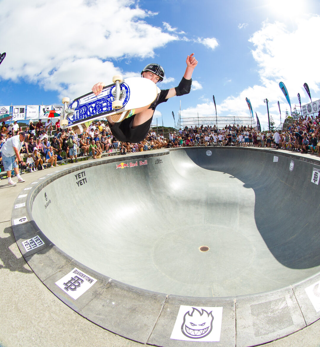Cooper Mulder, frontside air.
