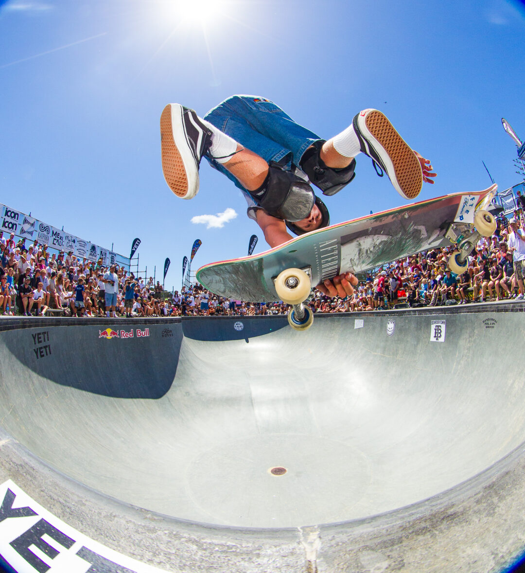 Monty Graham, kickflip indy.