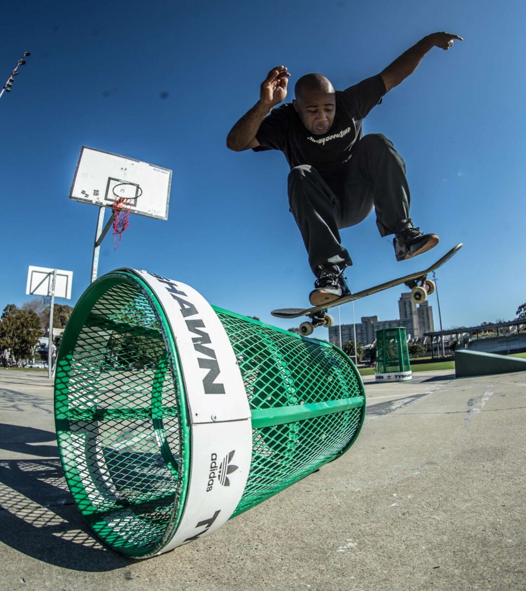 Sydney Trash it out for Tyshawn