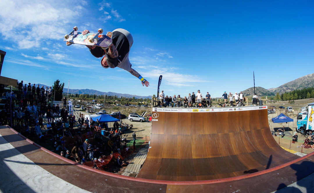Cale Tolley, backside air.