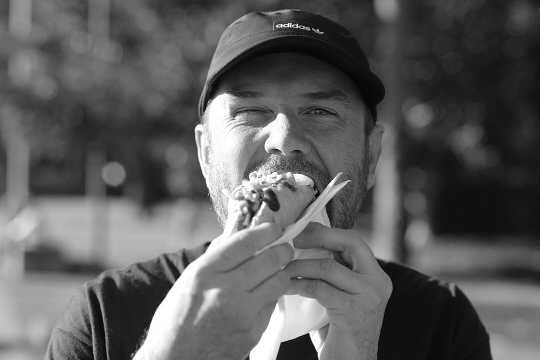 Faz with a mouthfull