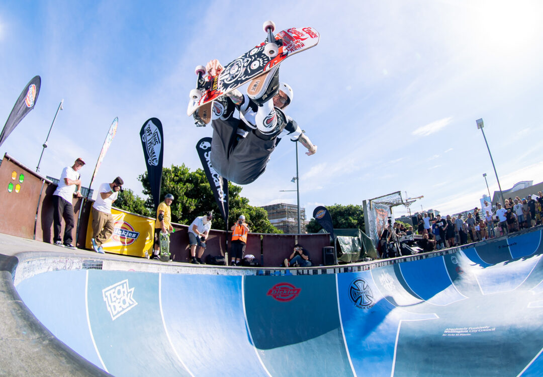 Orson Reynold, frontside nosebone, Photo by Jake Hood