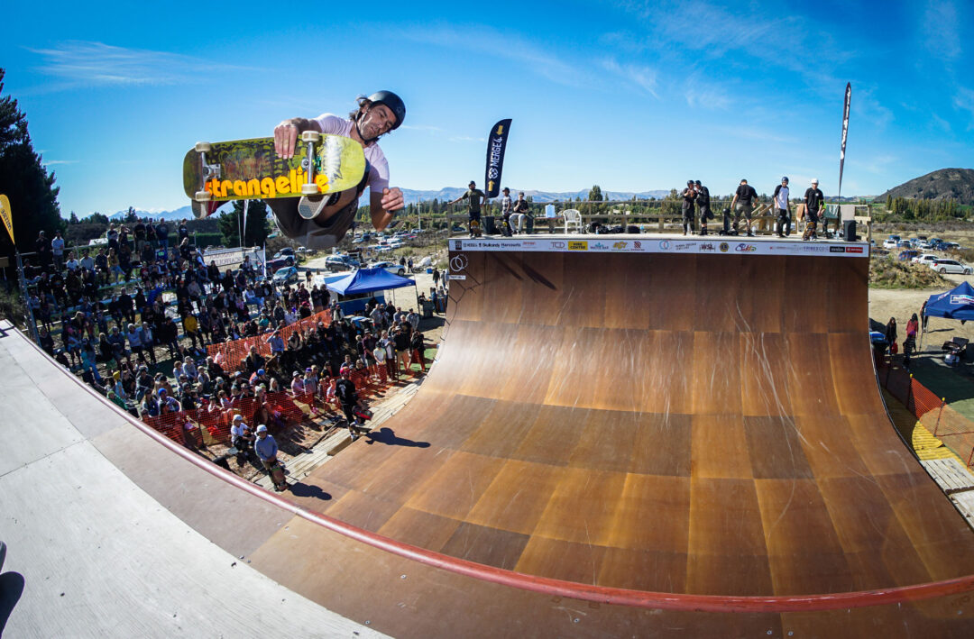 Ramon Thackwell, frontside air.