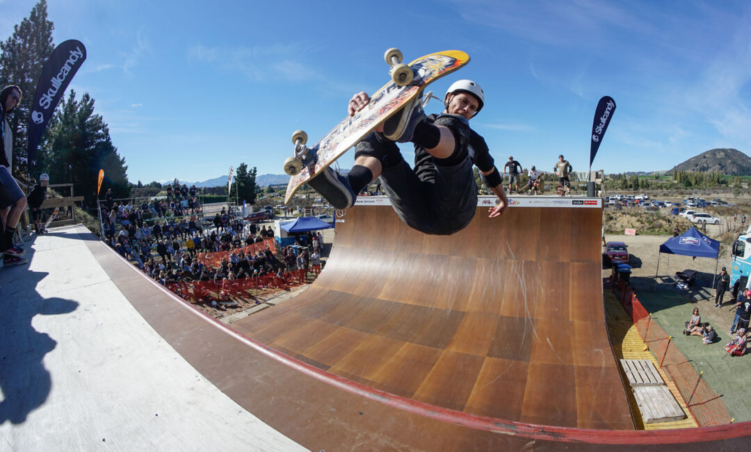 Sean Ritchie, frontside air.