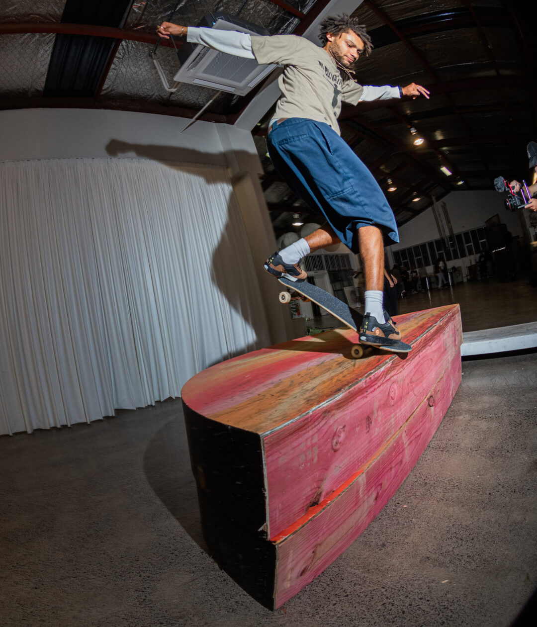 Elijah Robertson, backside nosebluntslide.