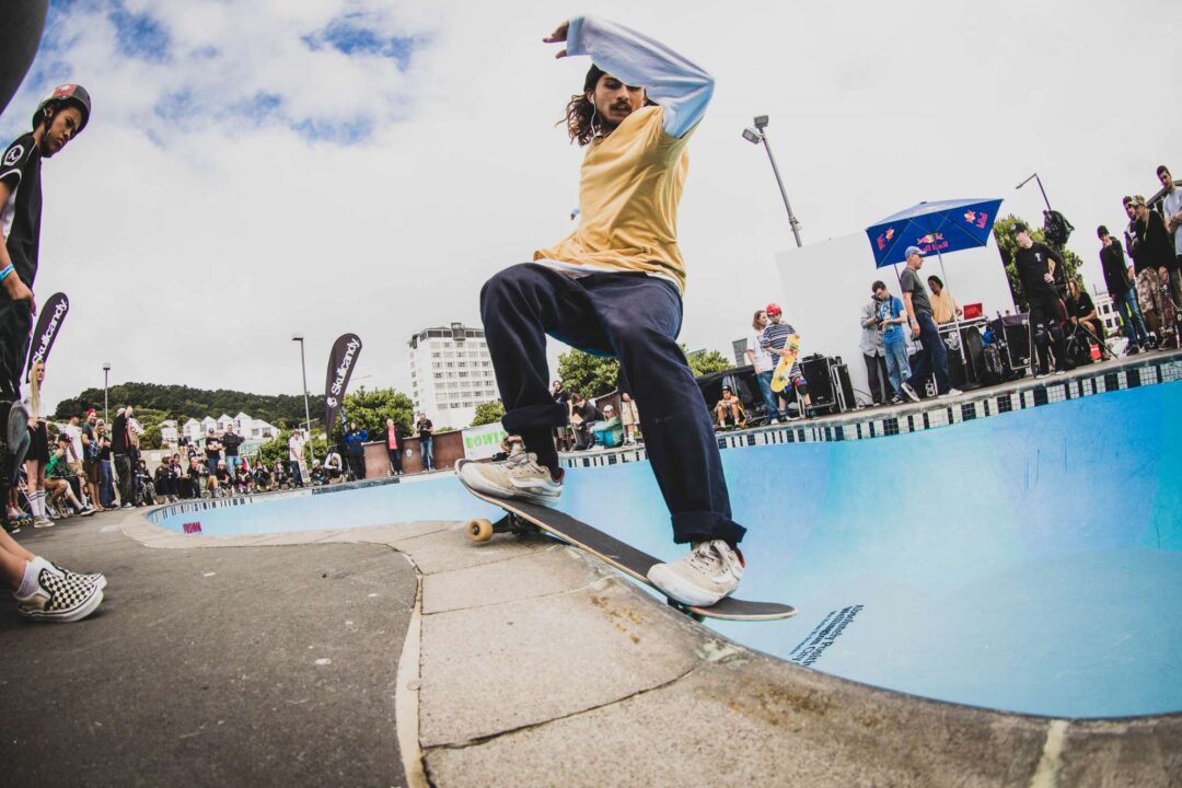 Barry Taniwha, Smith grind over the hip.