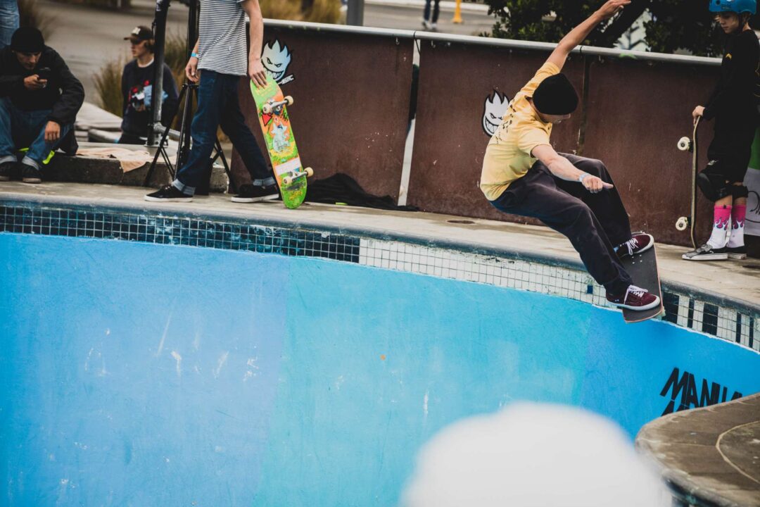 Jacob Robinson, Smith grind.