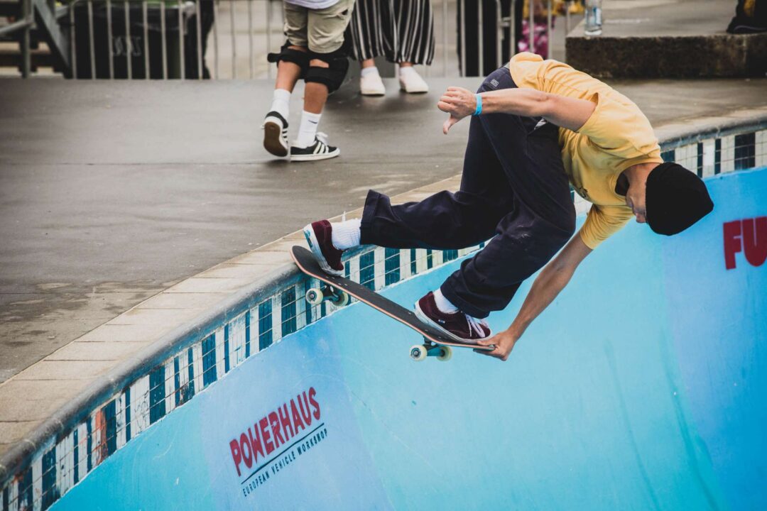 Jakob Robinson, backside crailslide.
