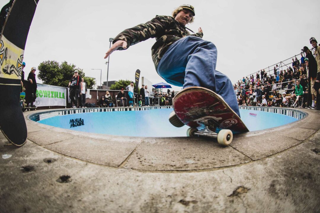 Shannon Boyd, Smith grind.