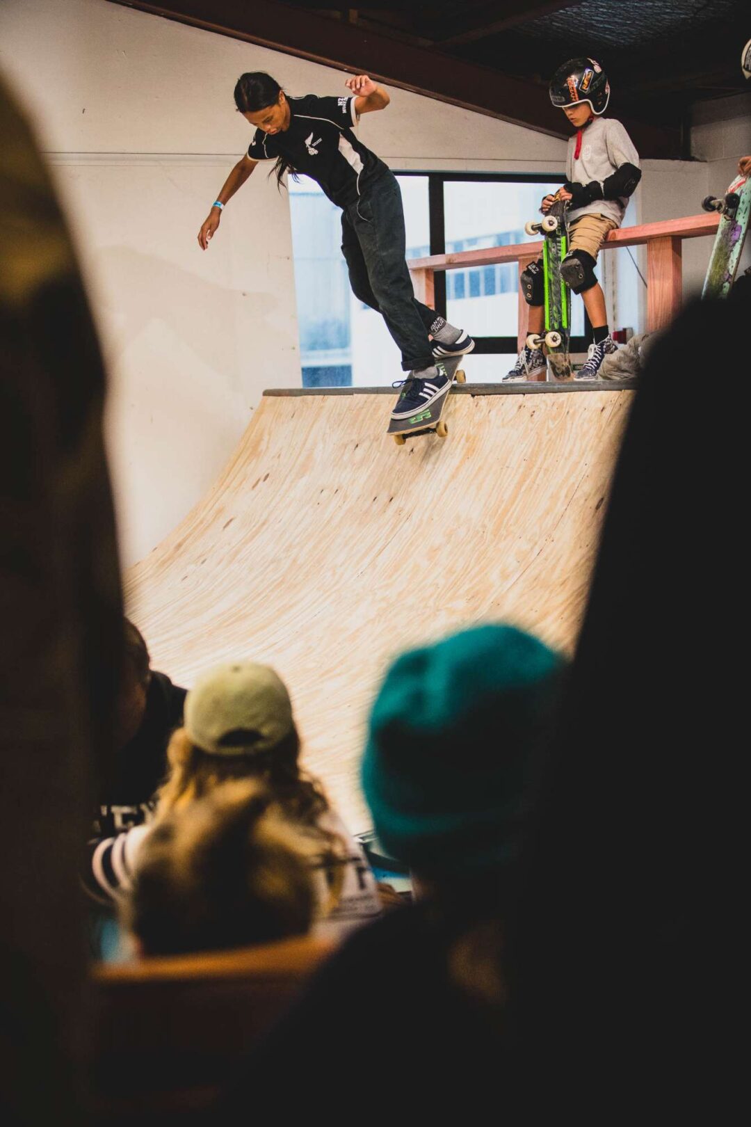 Remus Henare, backside Smith grind.
