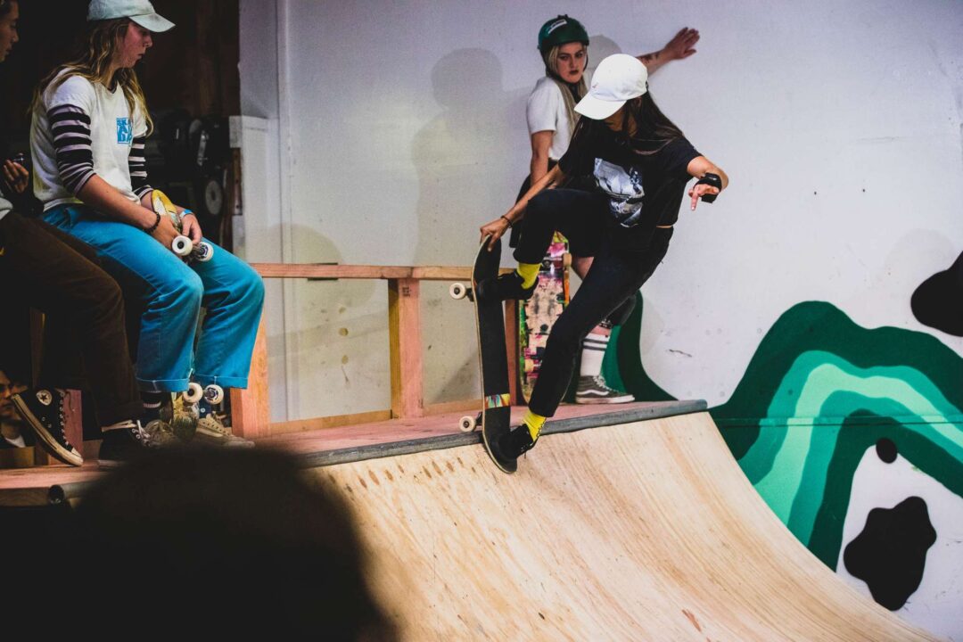 Paula Costales, blunt to fakie.